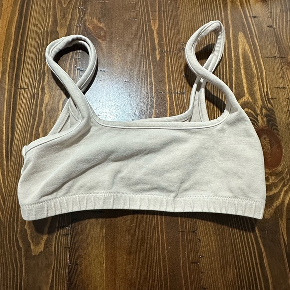 Skims Outdoor Sports Bra Size Small - Picture 2 of 3
